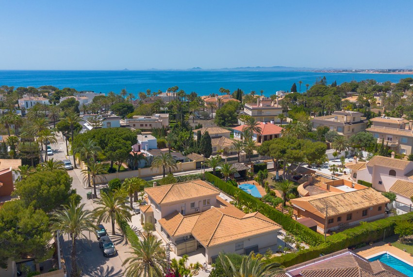 Resale - Villa - Orihuela Costa - Cabo Roig