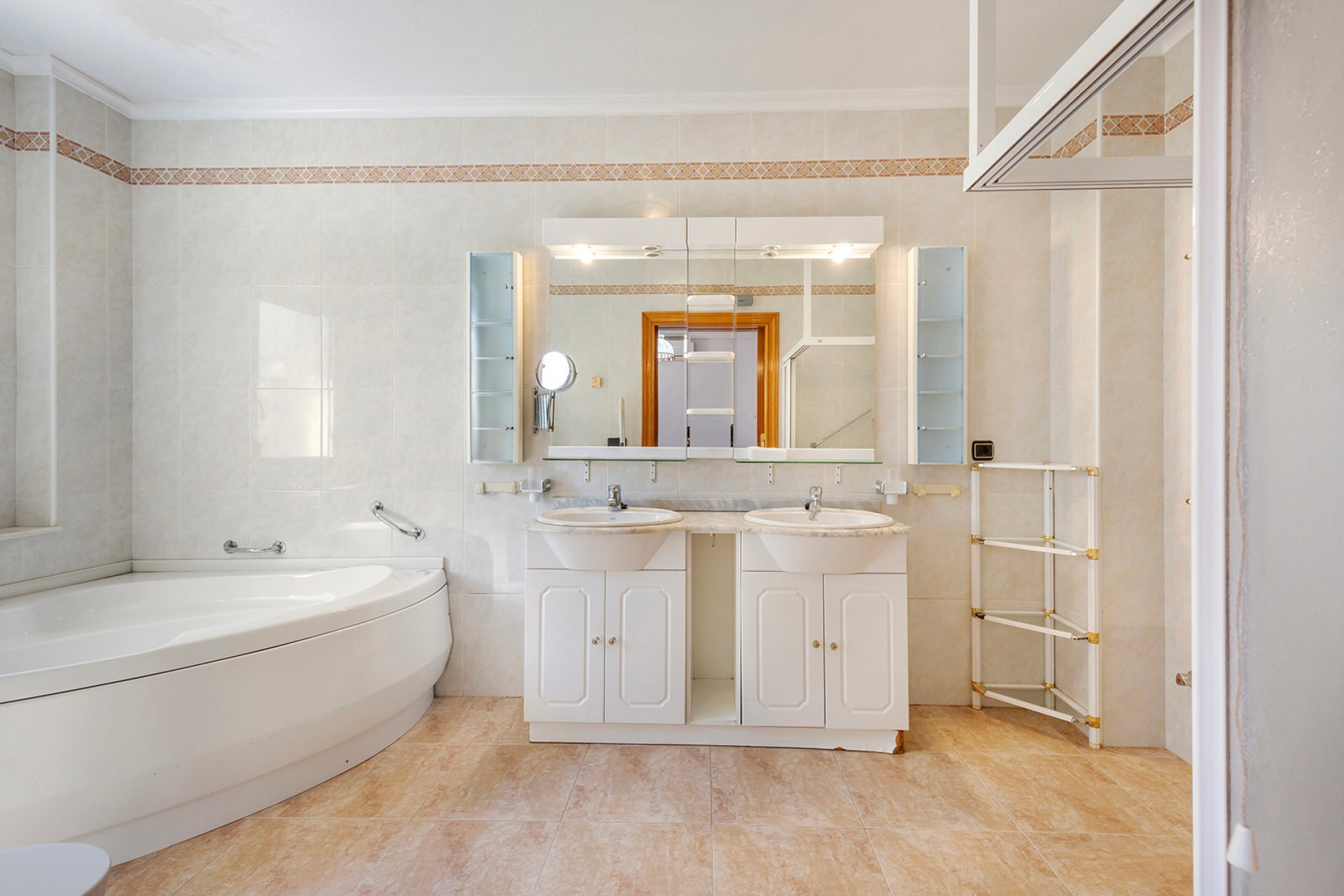 Resale - Villa - Orihuela Costa - Cabo Roig