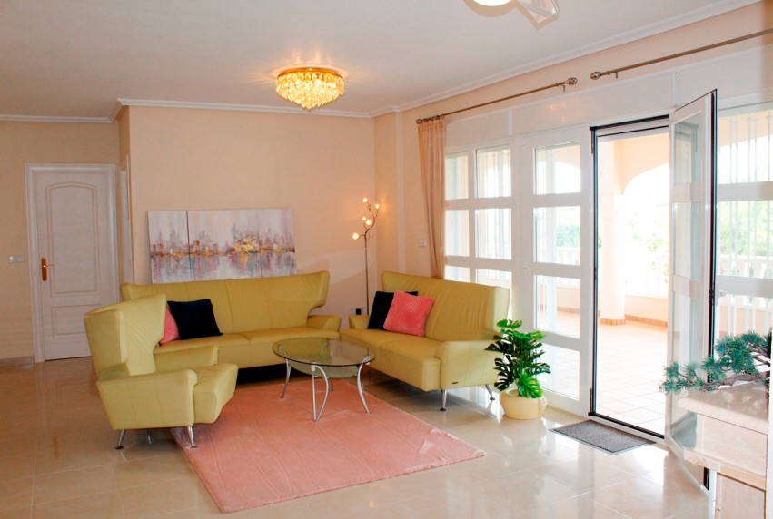 Resale - Villa - Orihuela Costa - Campoamor Golf