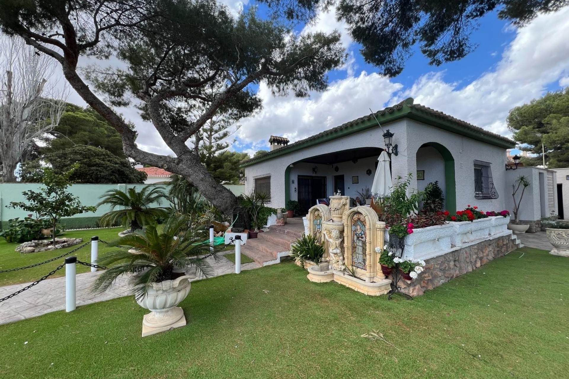 Resale - Villa - Orihuela Costa - Campoamor