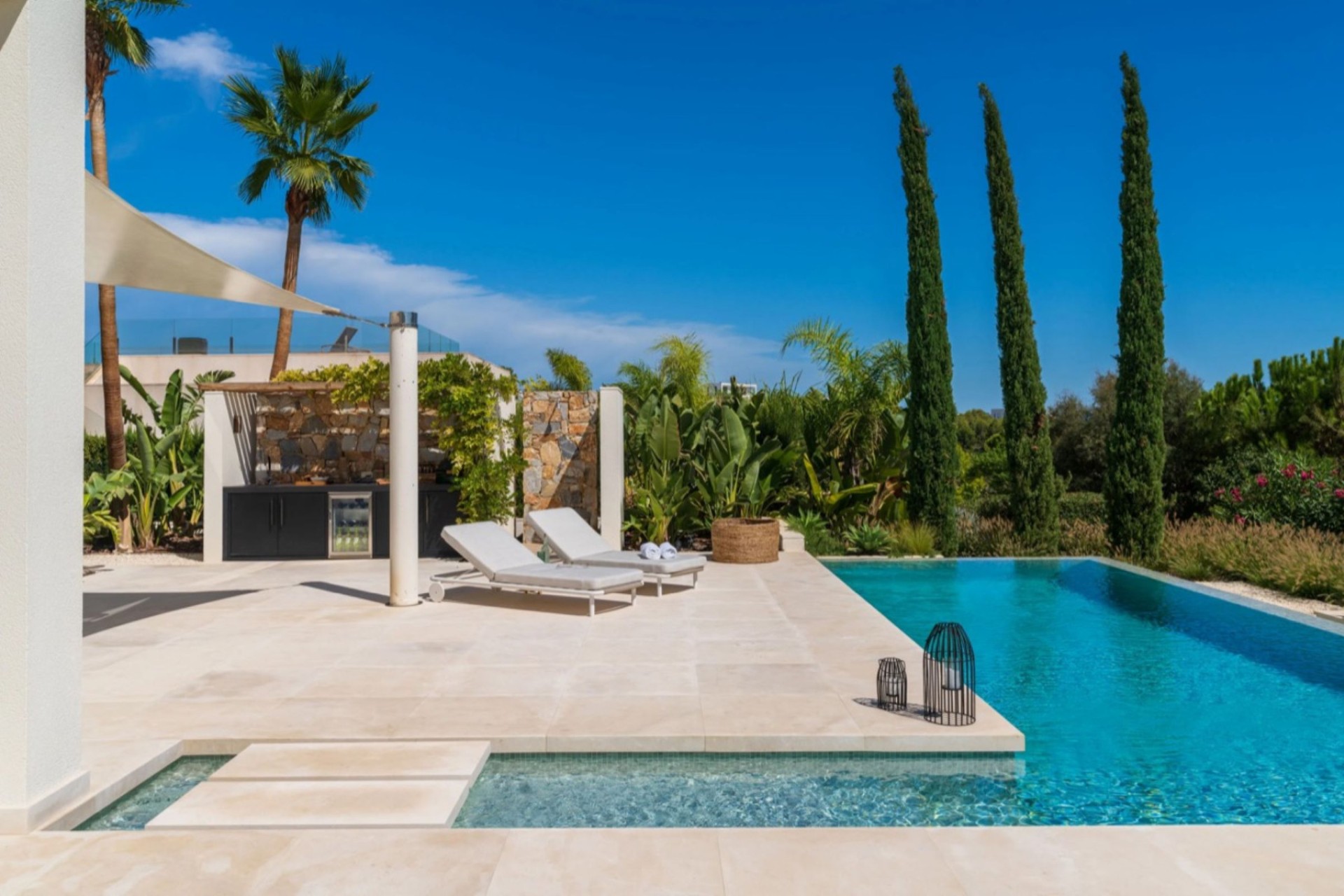 Resale - Villa - Orihuela Costa - Campos de Golf