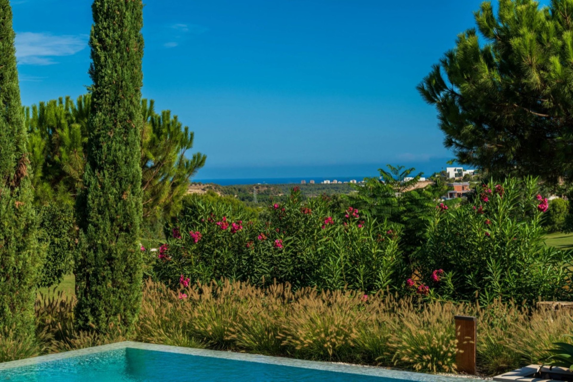 Resale - Villa - Orihuela Costa - Campos de Golf