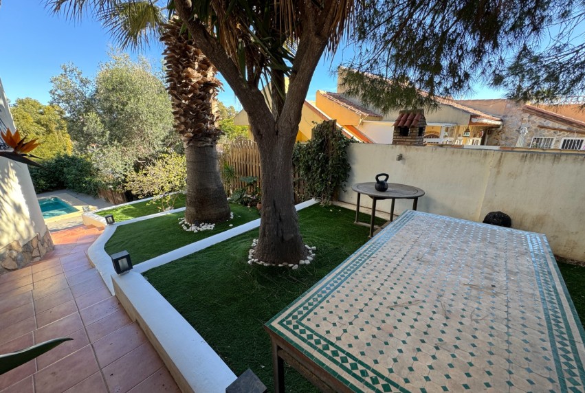 Resale - Villa - Orihuela Costa - La Zenia