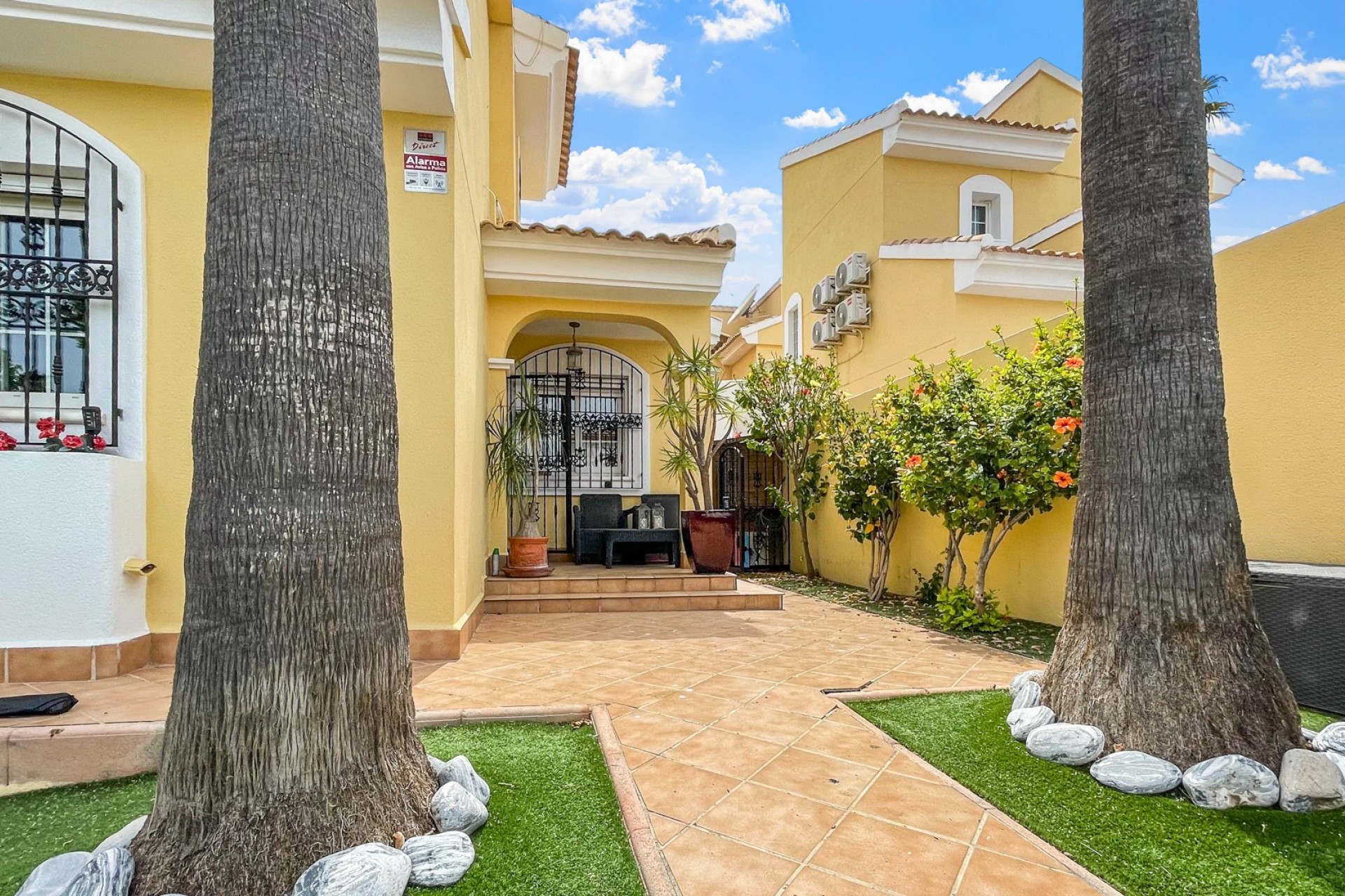 Resale - Villa - Orihuela Costa - Los Dolses