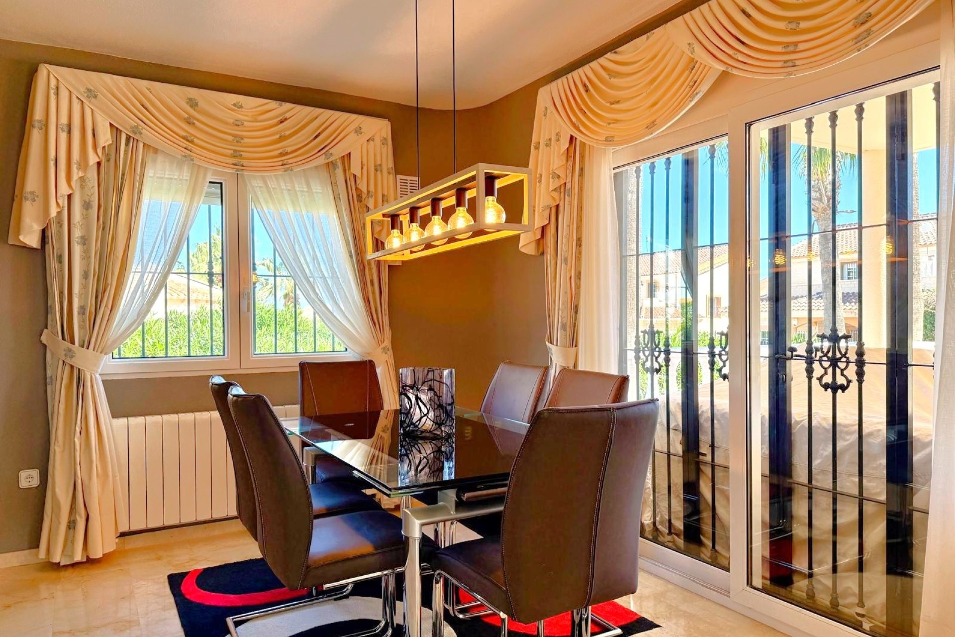 Resale - Villa - Orihuela Costa - Los Dolses