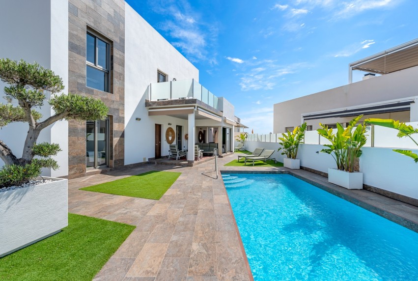 Resale - Villa - Orihuela Costa - Pau 8*