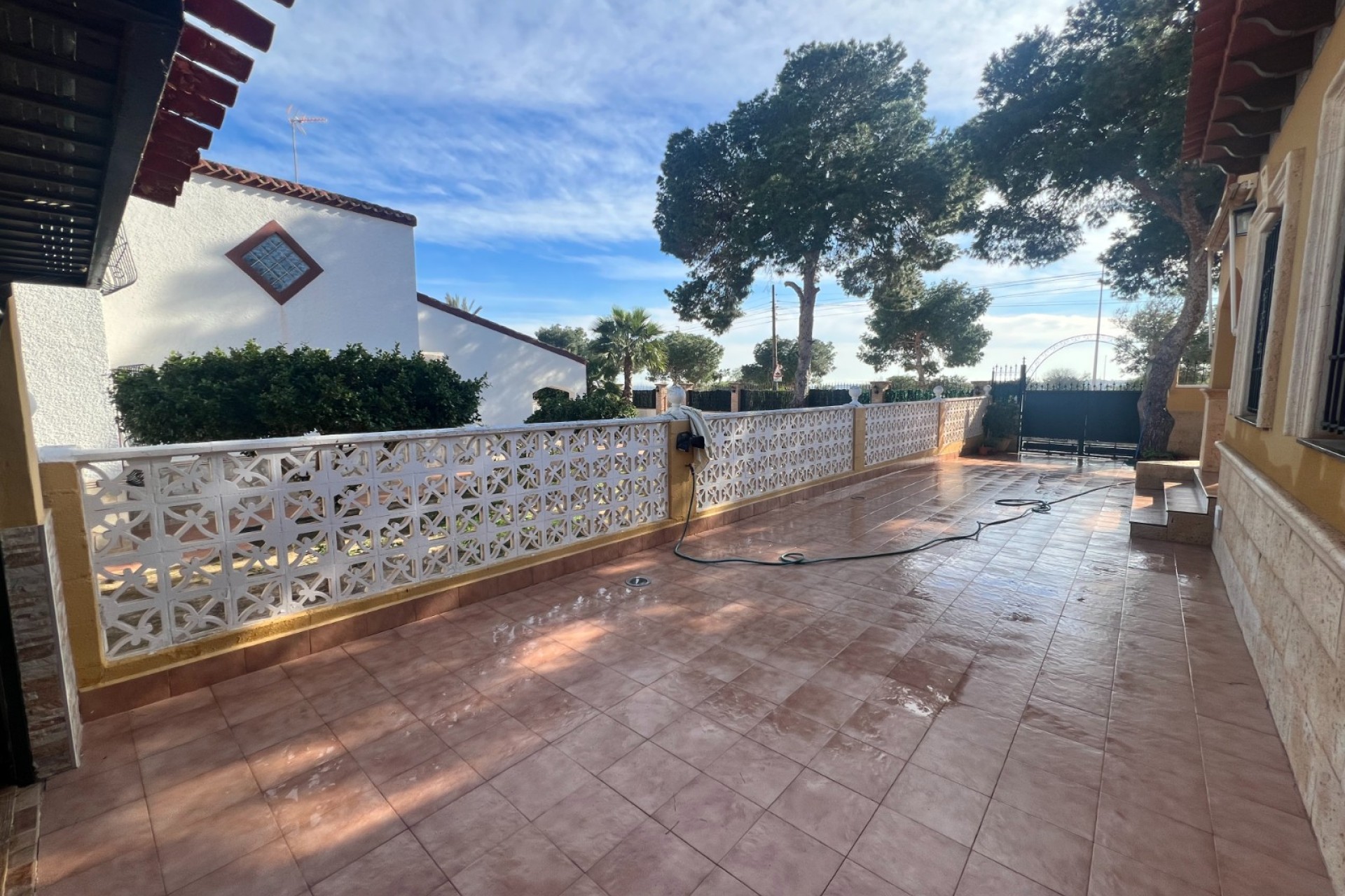 Resale - Villa - Orihuela Costa - Punta Prima