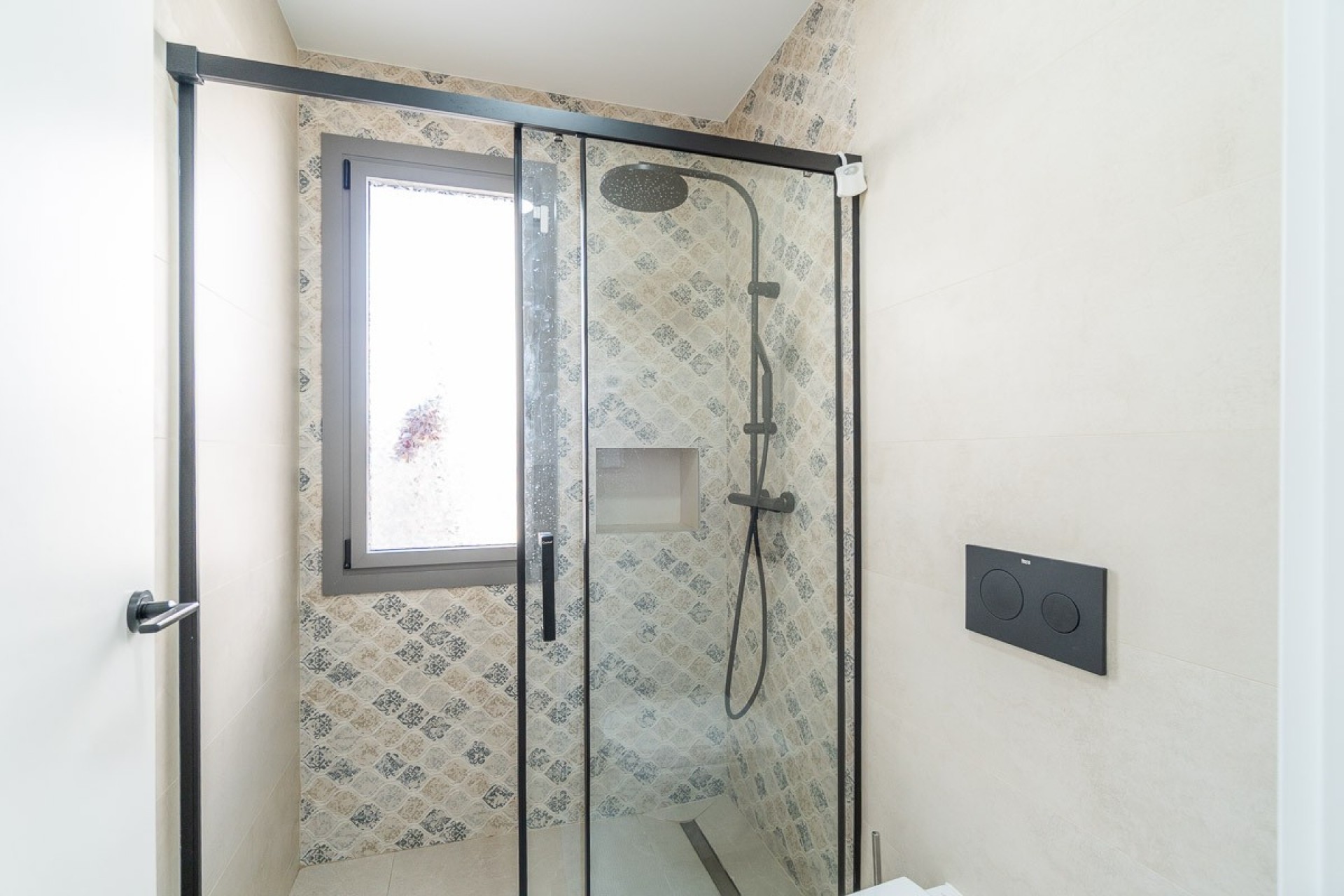 Resale - Villa - Orihuela Costa - Villamartin Golf