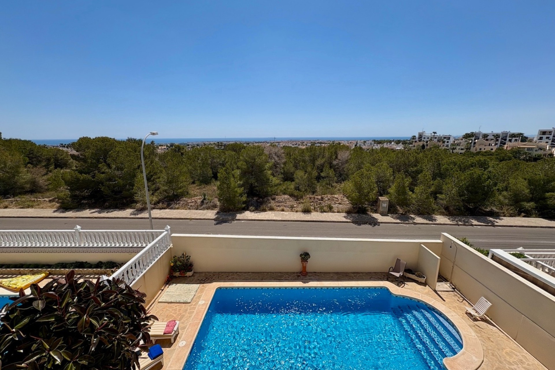 Resale - Villa - Orihuela Costa - Villamartín