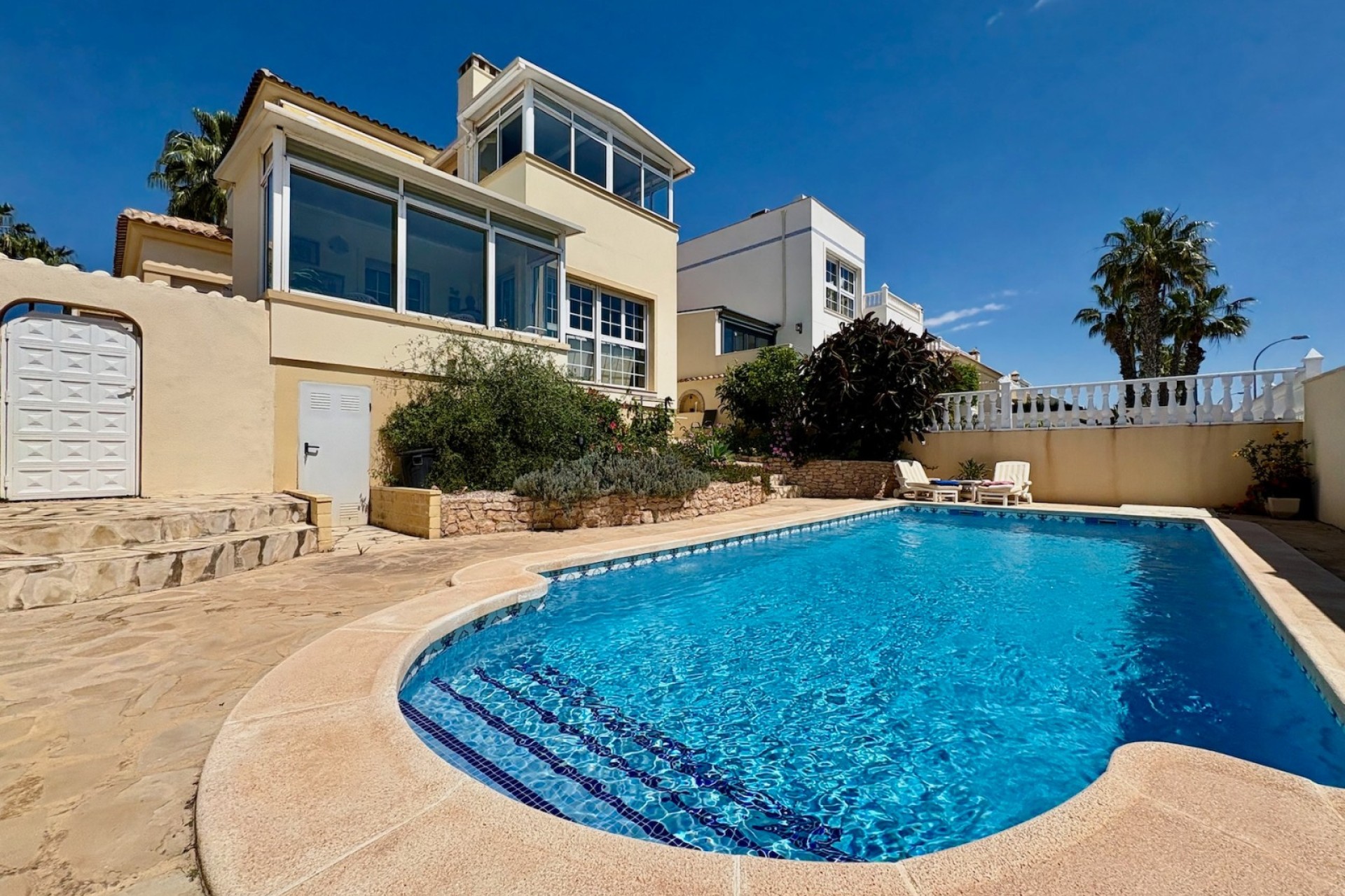 Resale - Villa - Orihuela Costa - Villamartín