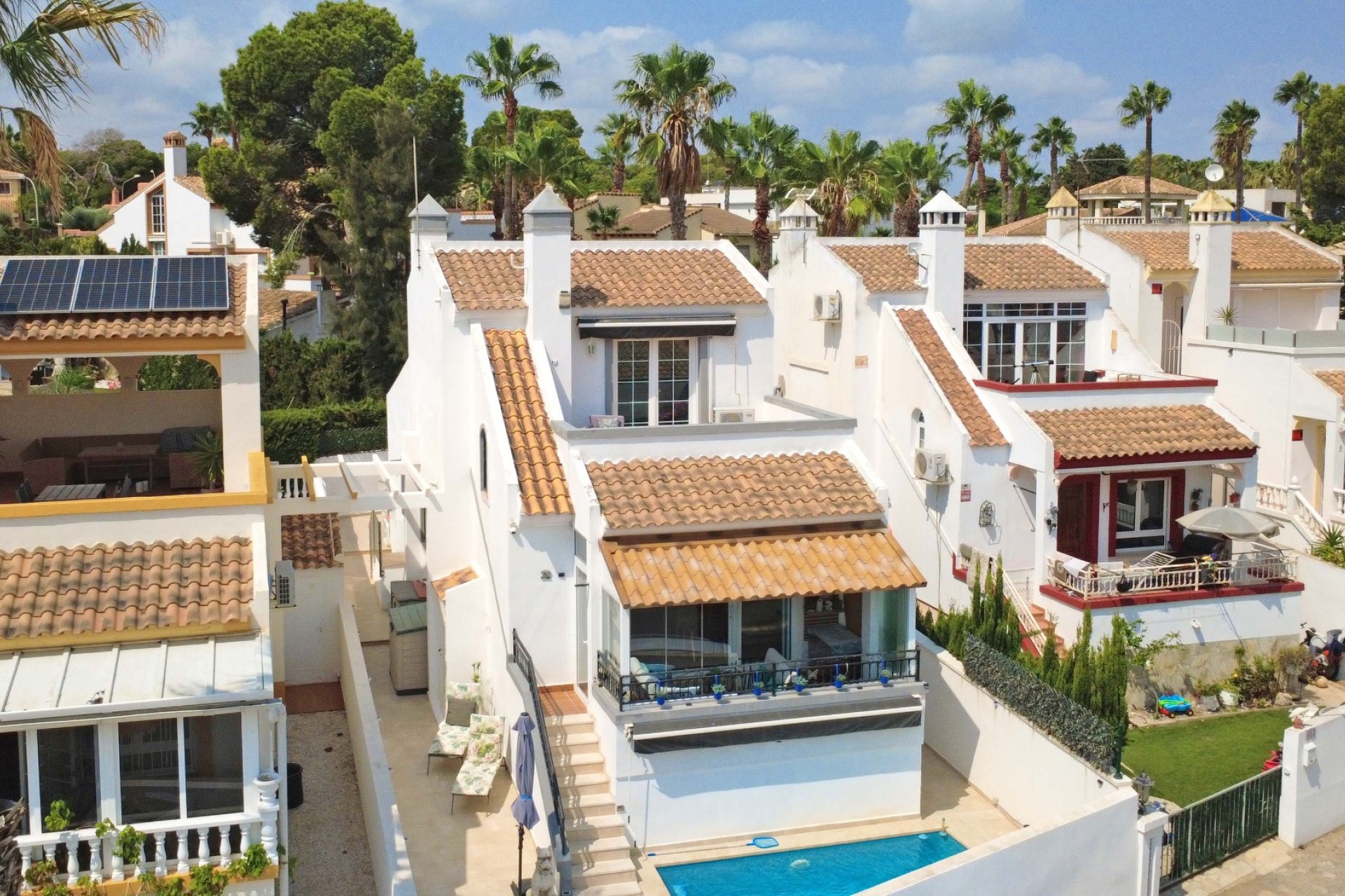 Resale - Villa - Orihuela Costa - Villamartín
