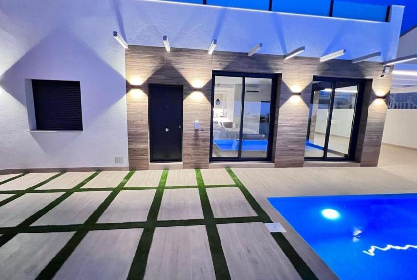 Resale - Villa - Orihuela Costa - Villamartín