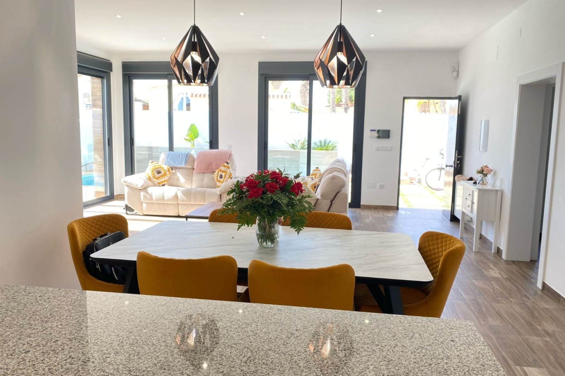 Resale - Villa - Orihuela Costa - Villamartín