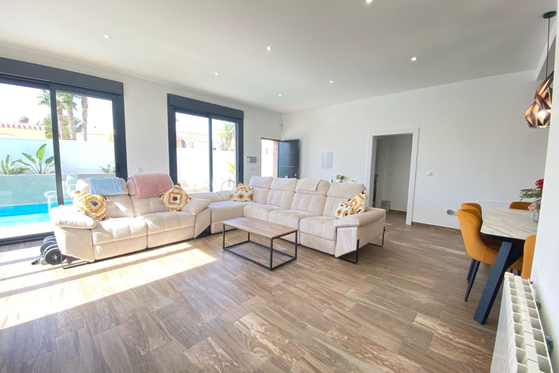 Resale - Villa - Orihuela Costa - Villamartín