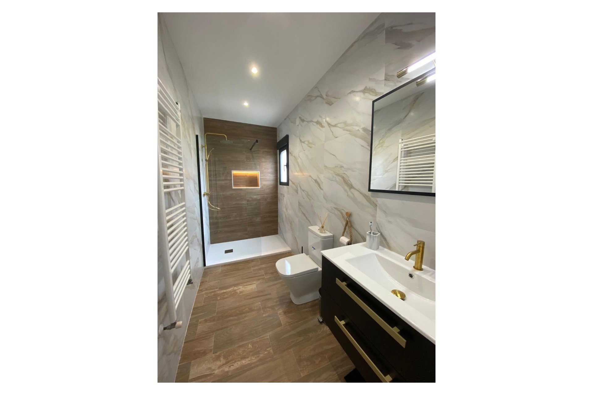 Resale - Villa - Orihuela Costa - Villamartín