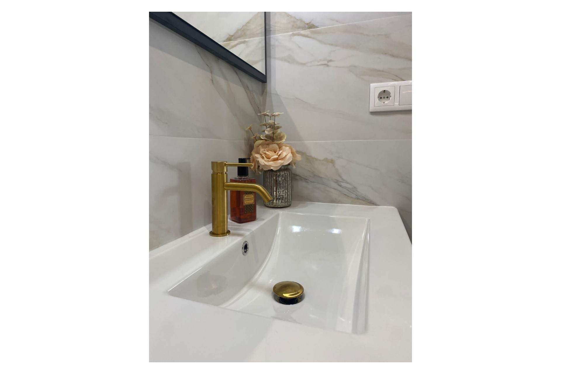 Resale - Villa - Orihuela Costa - Villamartín