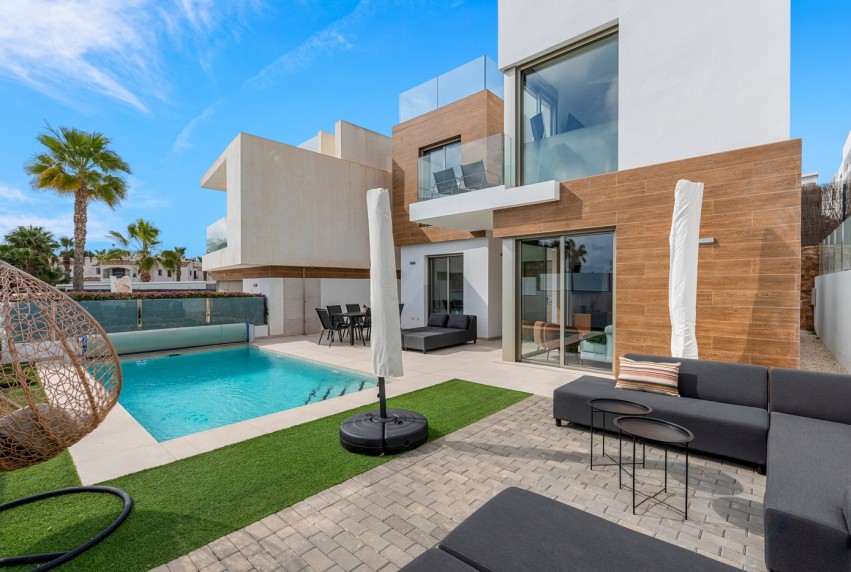 Resale - Villa - Orihuela Costa - Villamartín