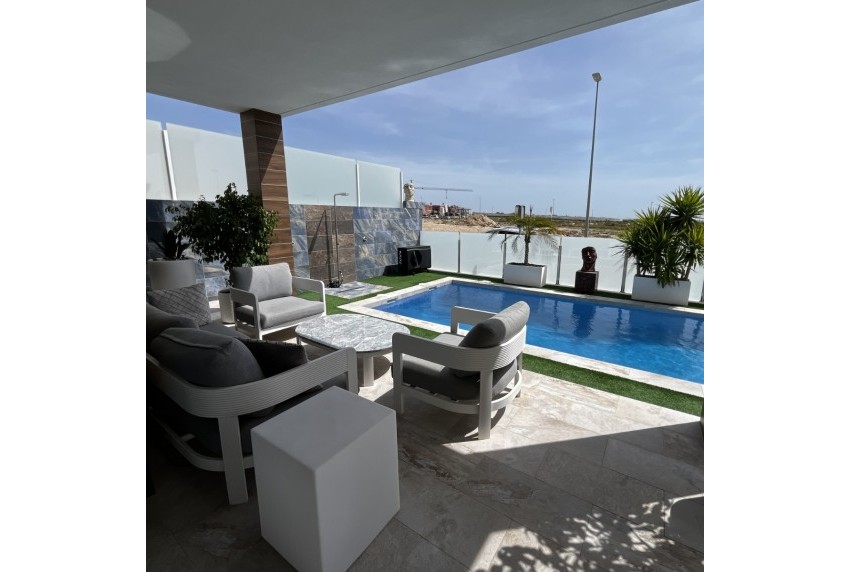 Resale - Villa - Orihuela - Entre Naranjos Vistabella Golf