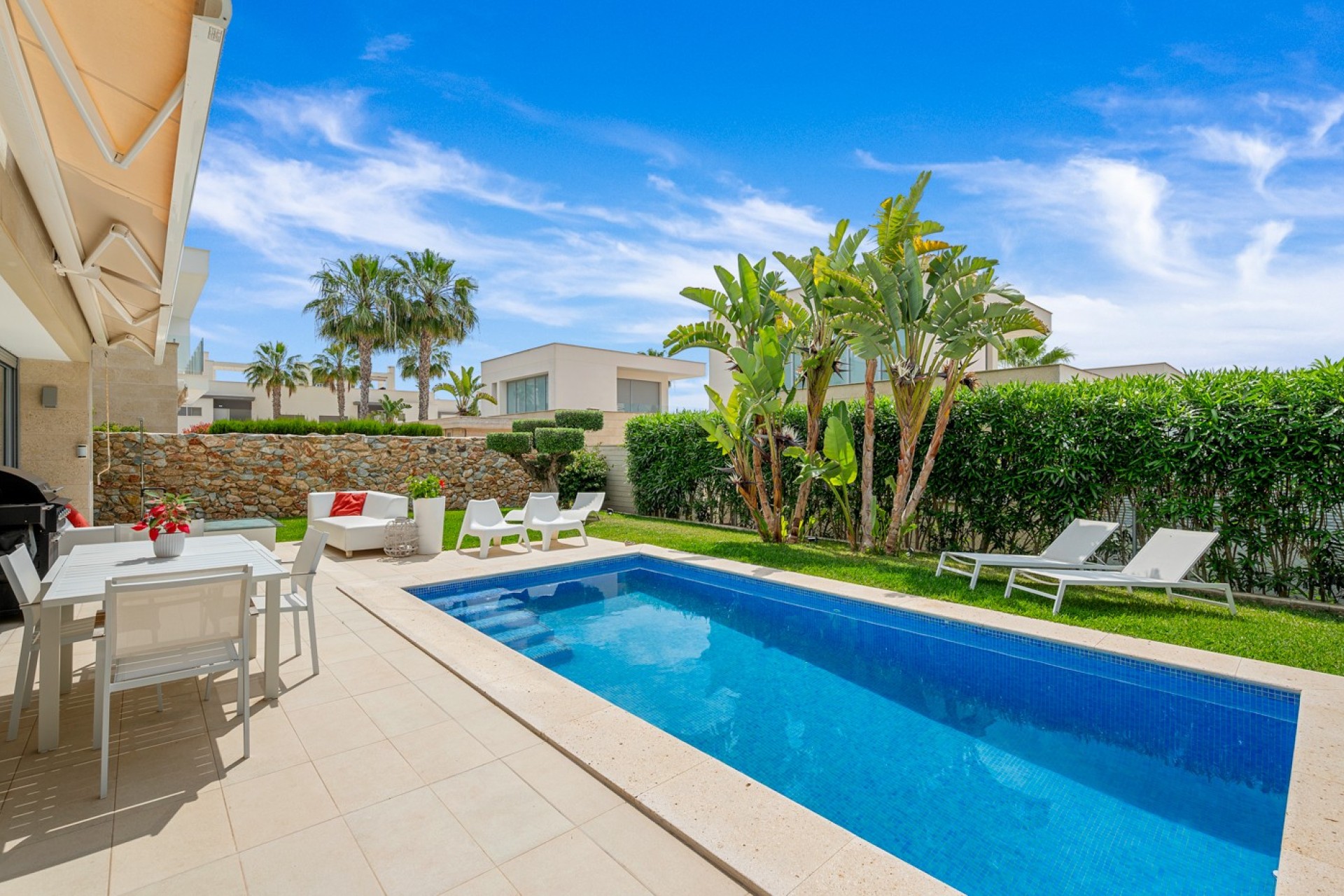 Resale - Villa - Orihuela - Vistabella