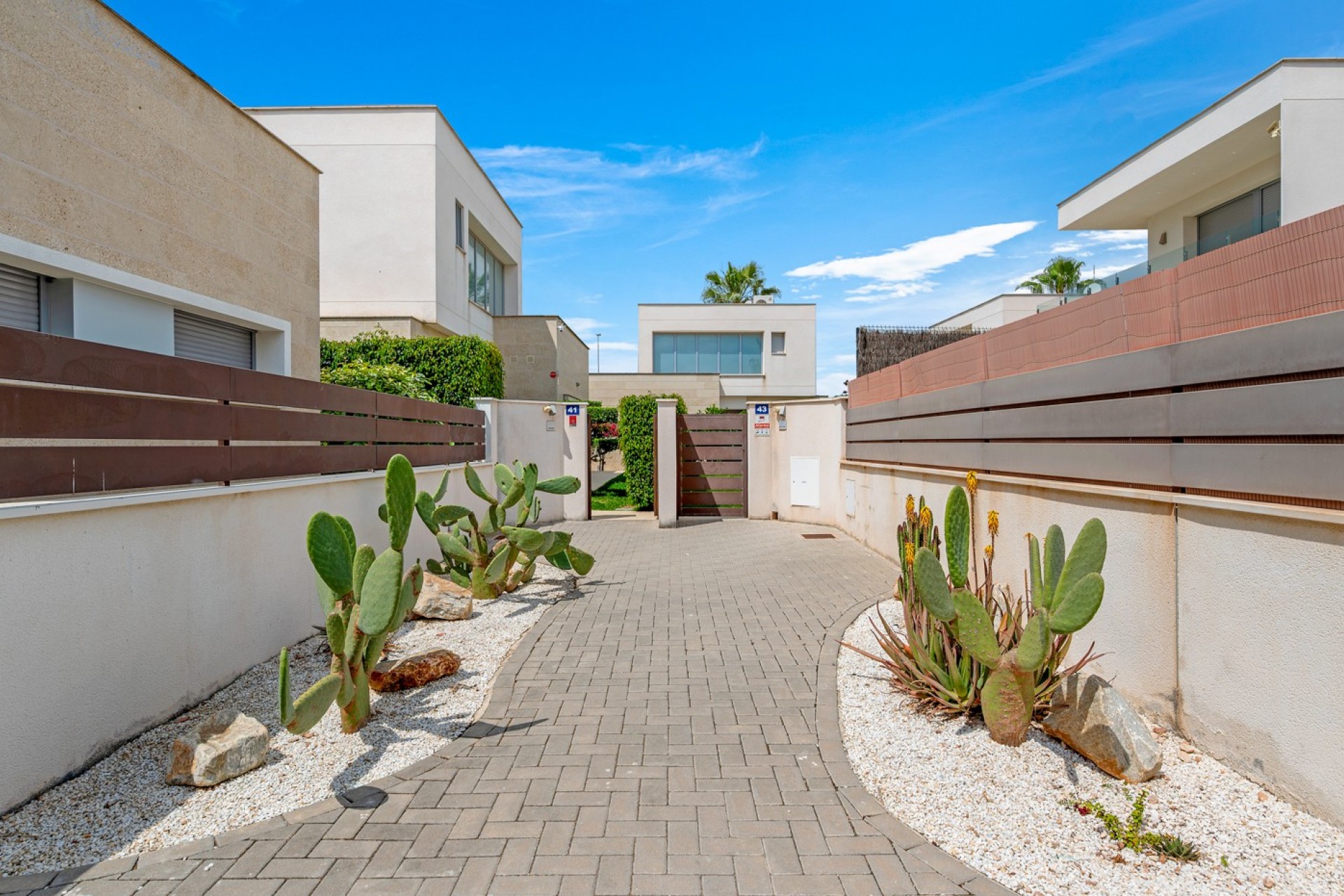 Resale - Villa - Orihuela - Vistabella