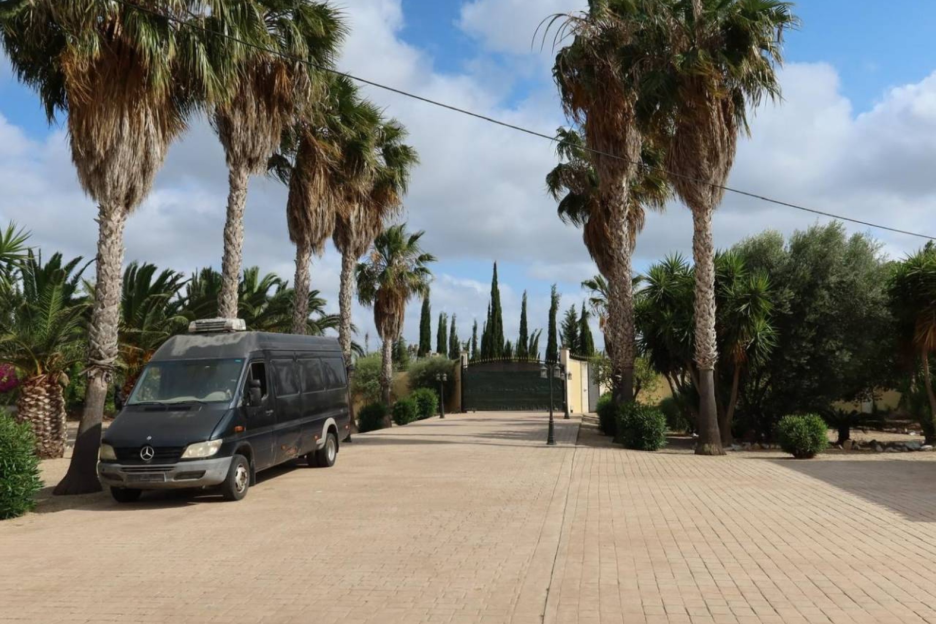 Resale - Villa - Orihuela