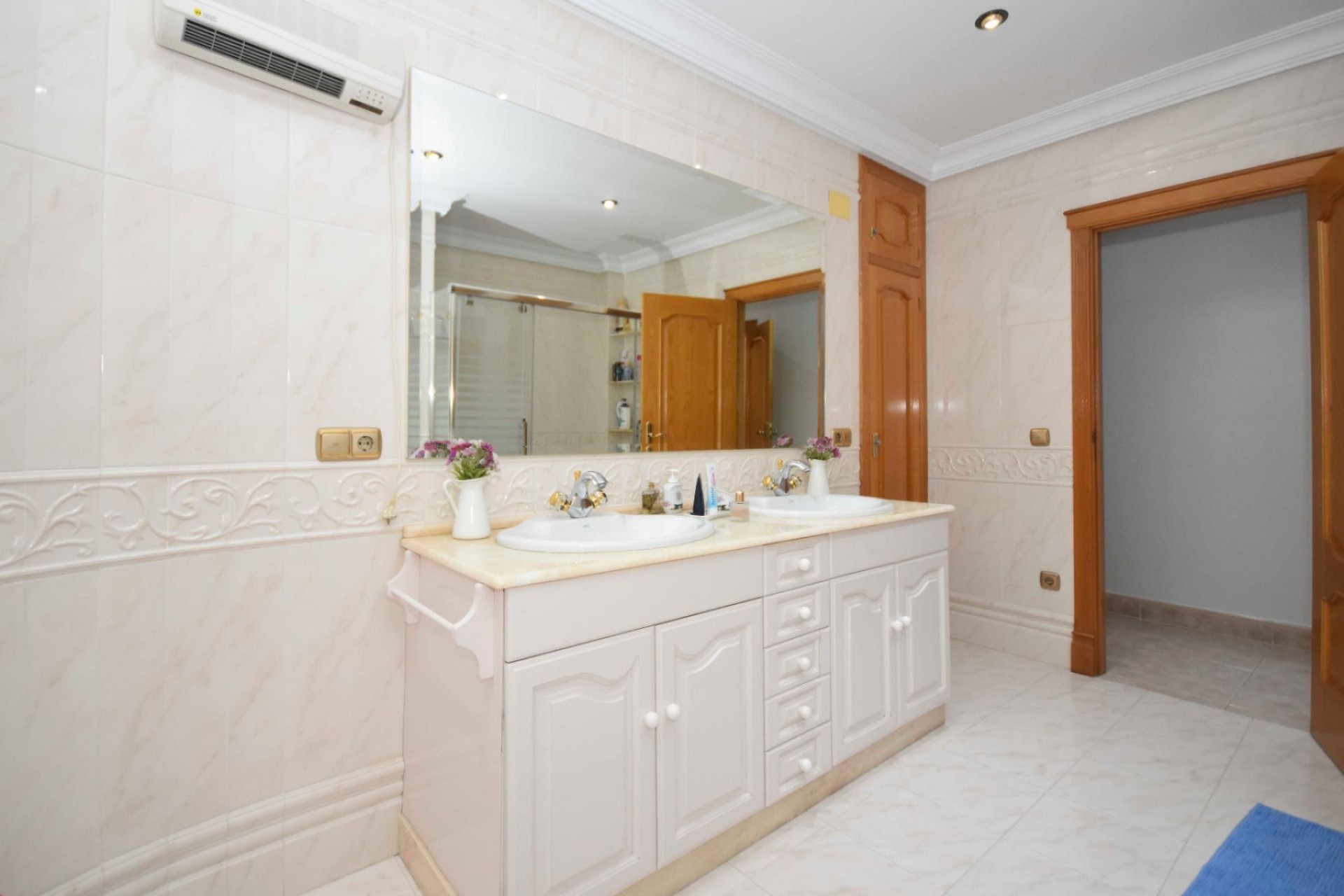 Resale - Villa - Orihuela