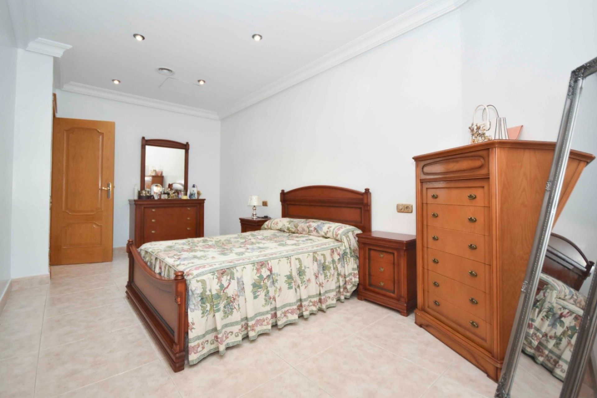 Resale - Villa - Orihuela