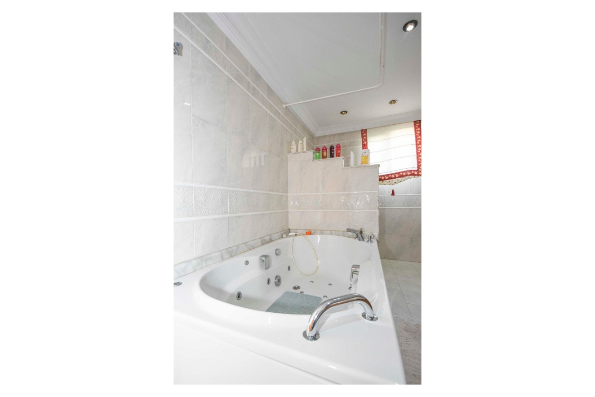 Resale - Villa - Orihuela