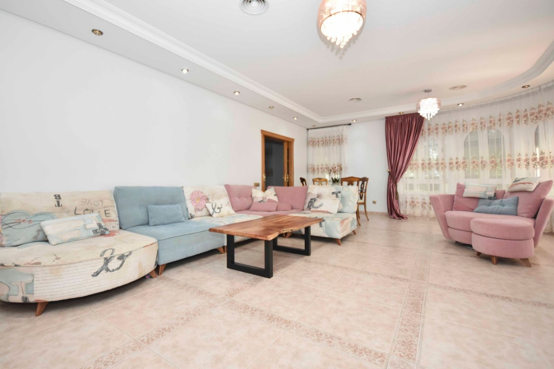 Resale - Villa - Orihuela