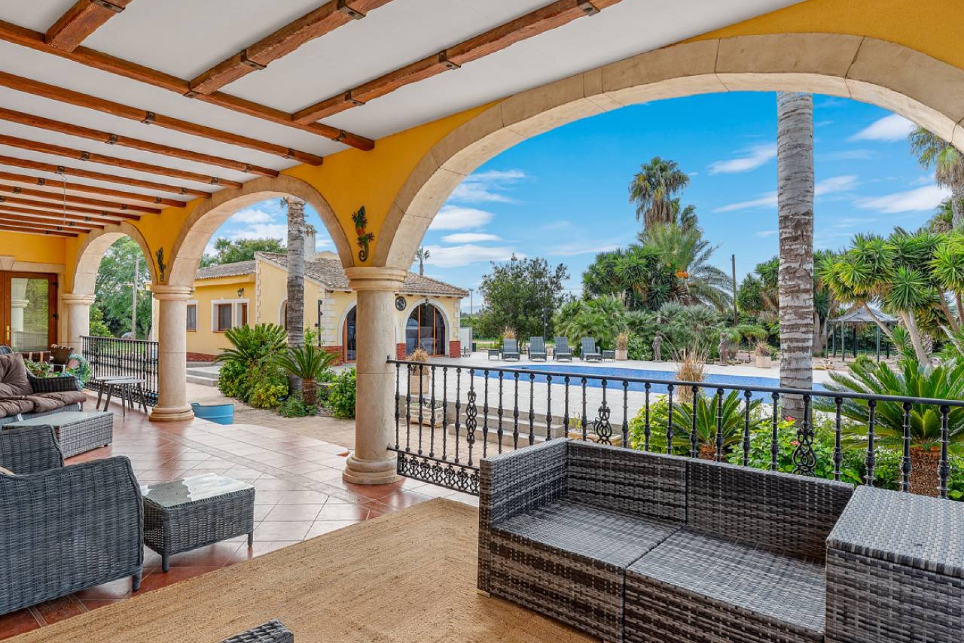 Resale - Villa - Orihuela