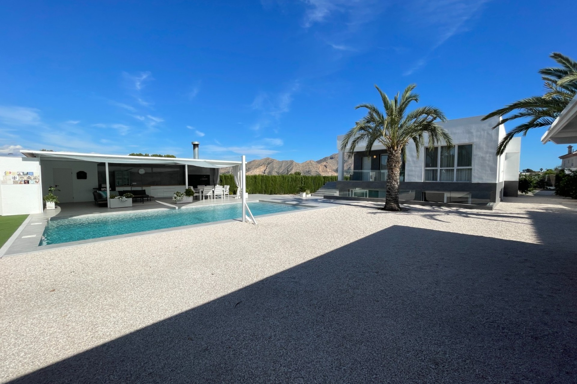 Resale - Villa - Orihuela