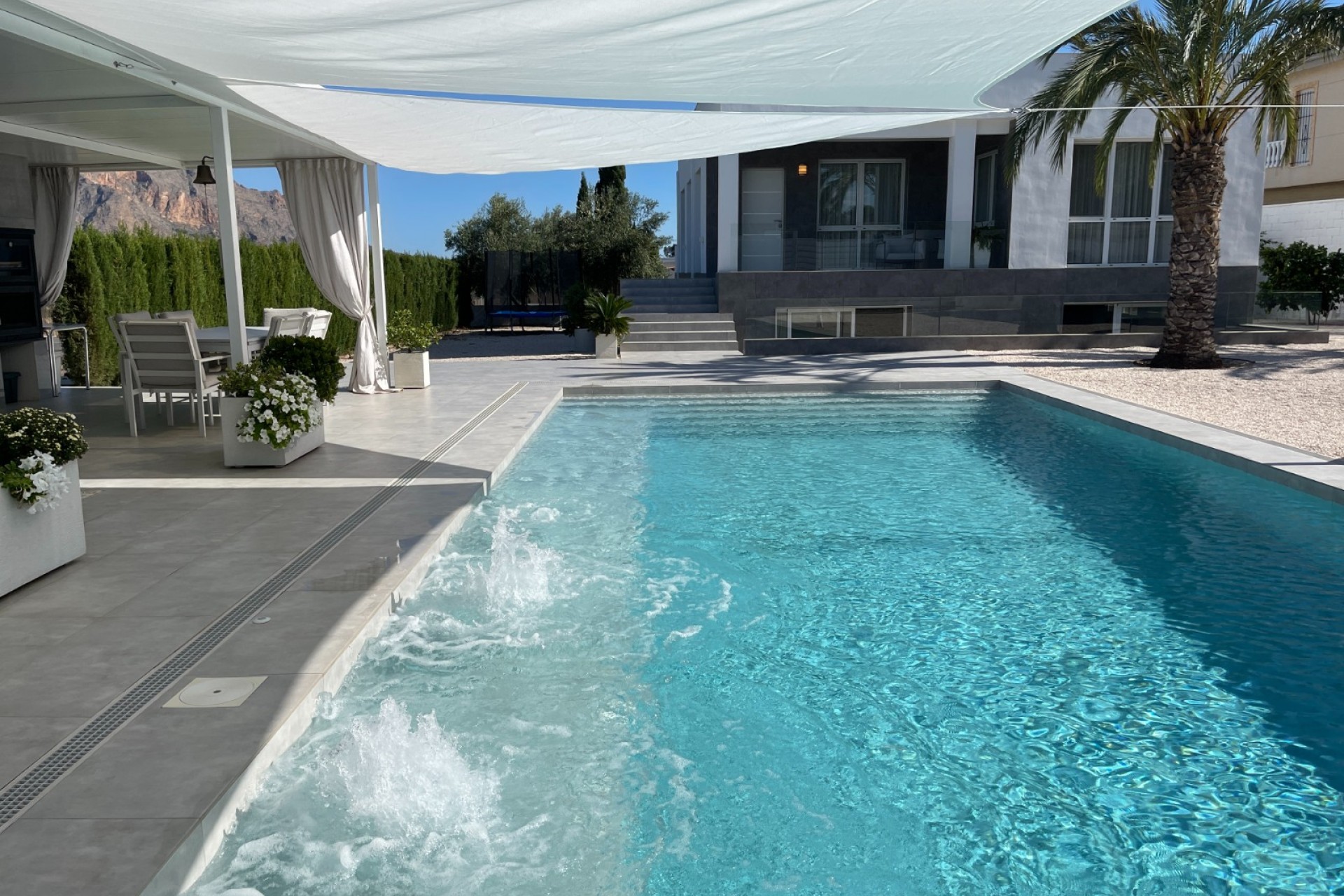 Resale - Villa - Orihuela