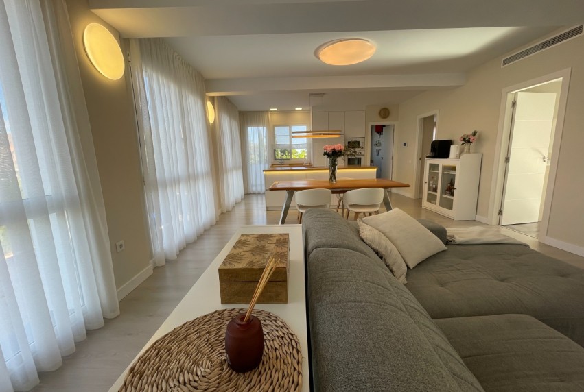 Resale - Villa - Orihuela