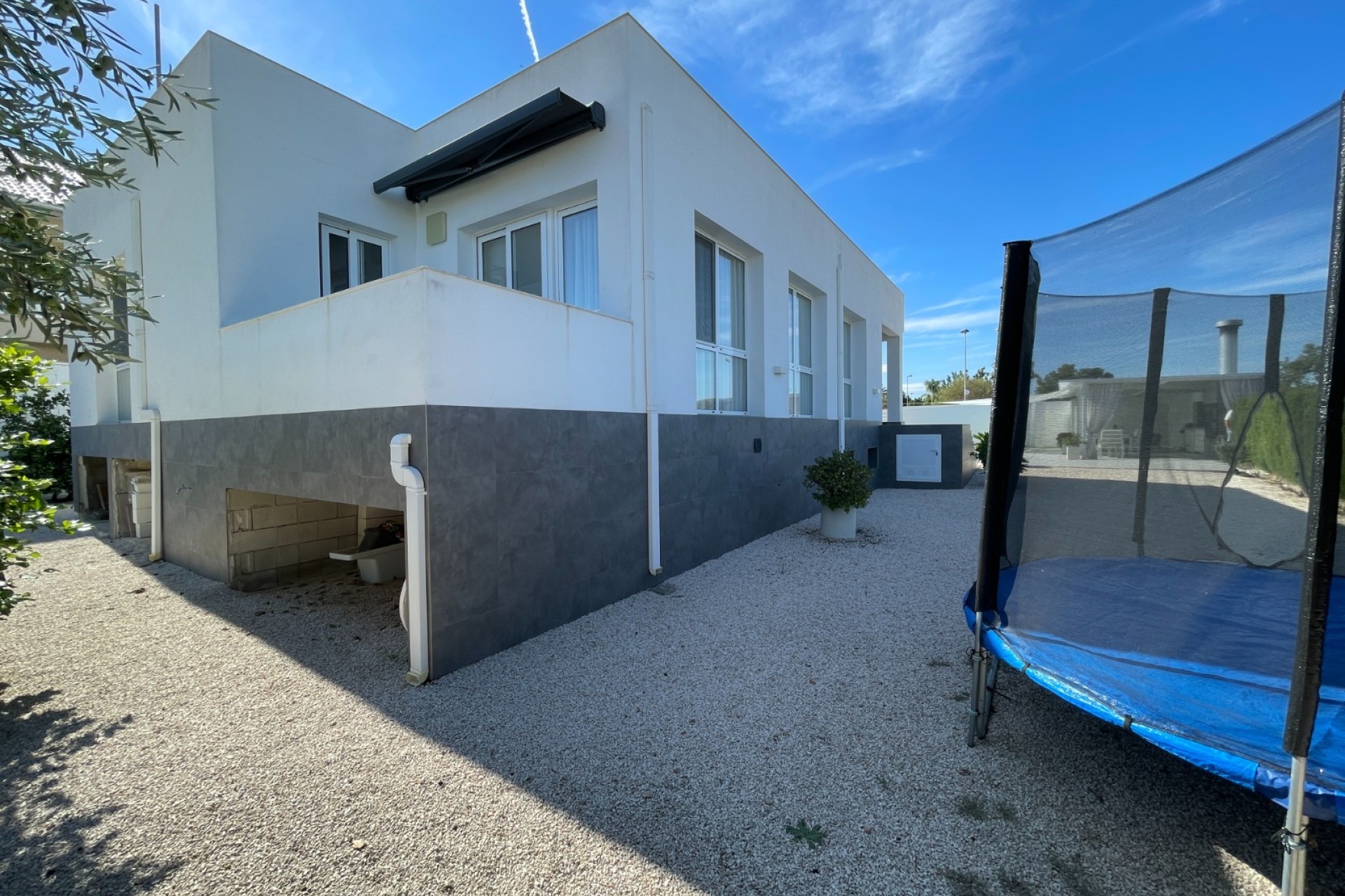 Resale - Villa - Orihuela
