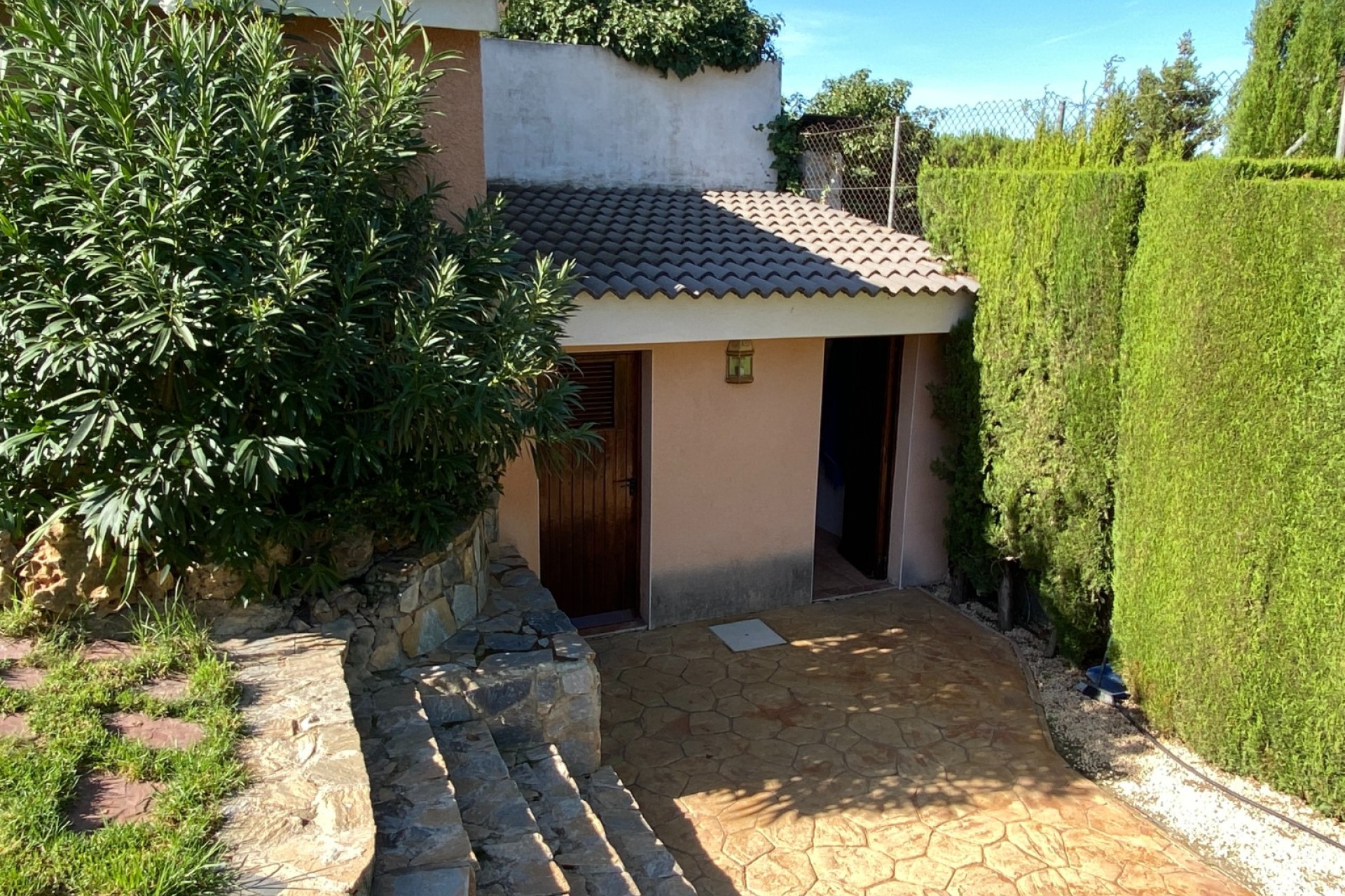 Resale - Villa - Petrer