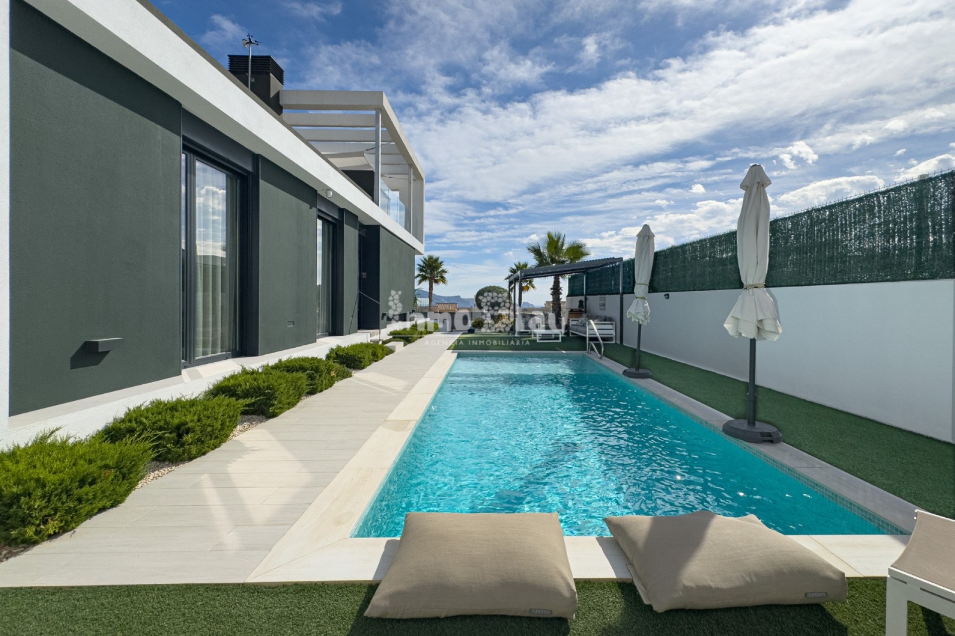 Resale - Villa - Polop