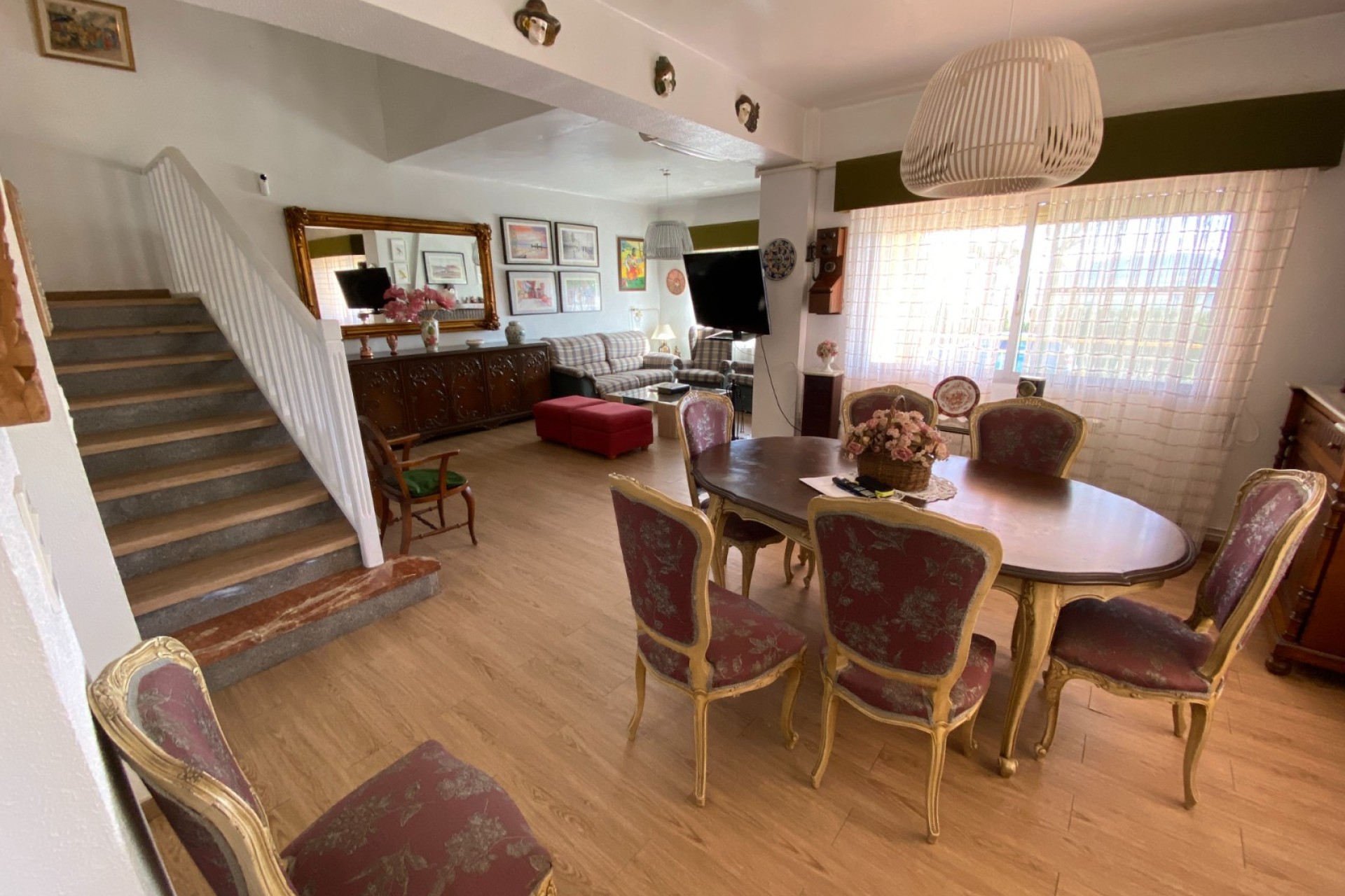 Resale - Villa - Salinas