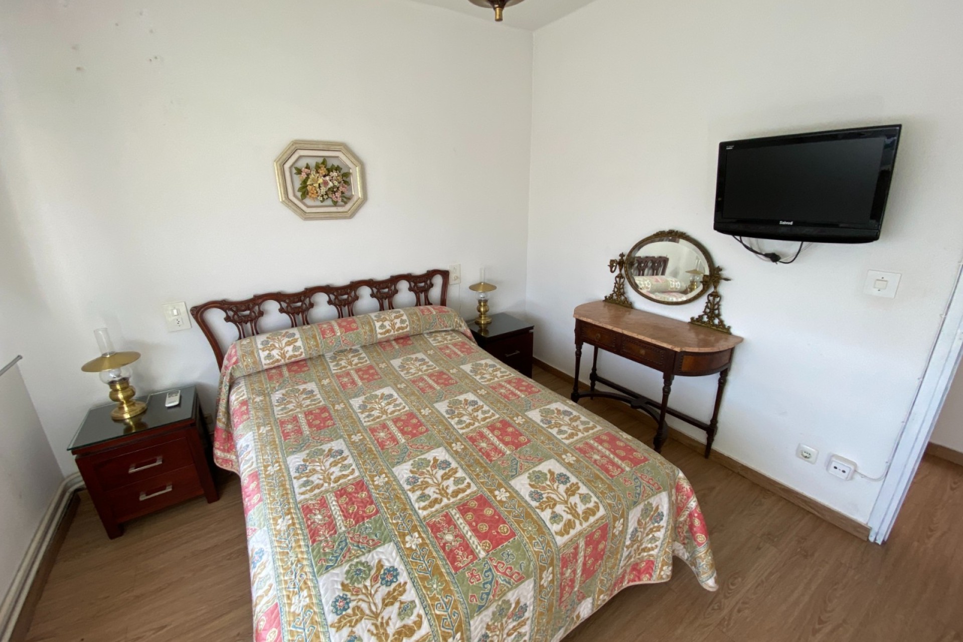 Resale - Villa - Salinas