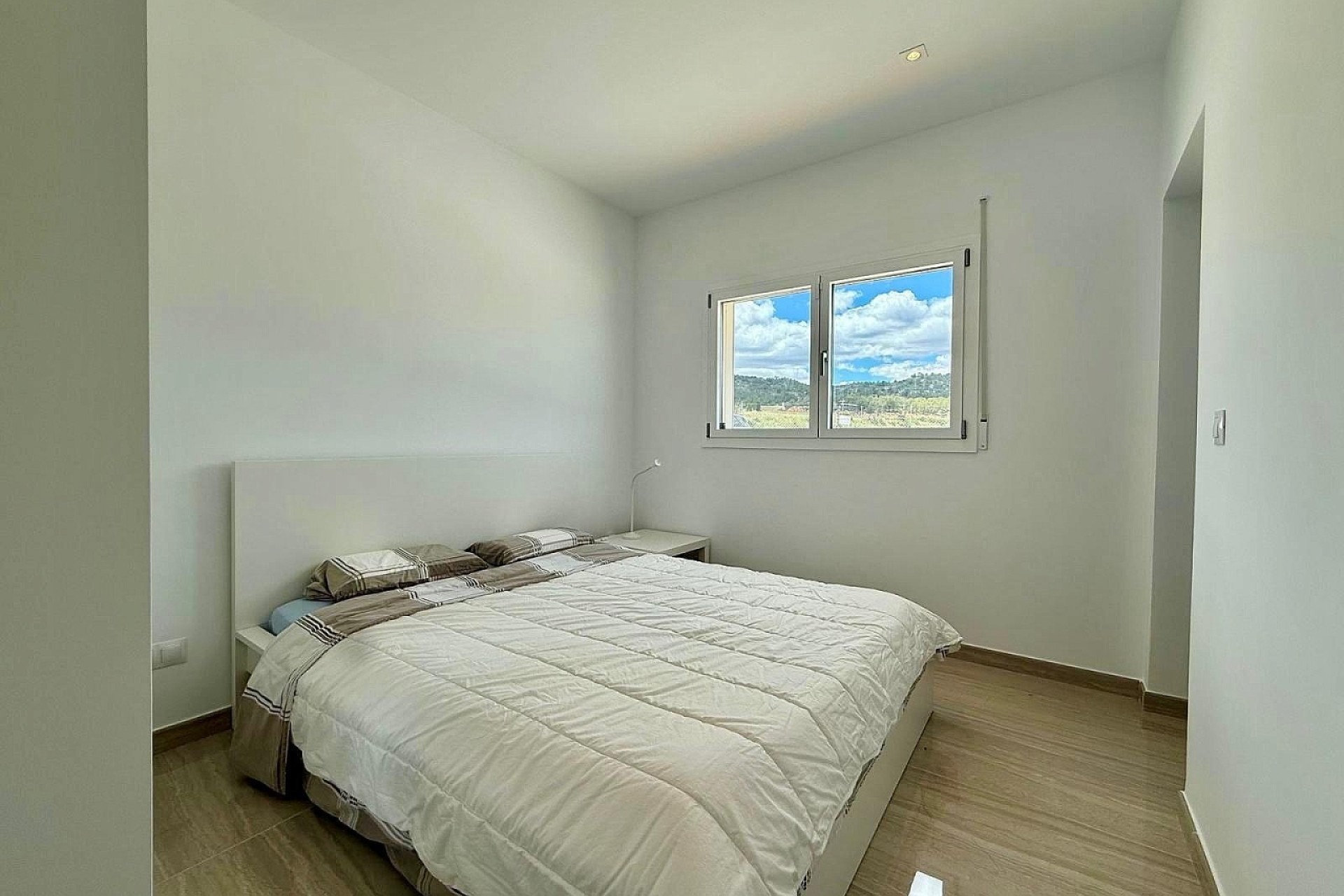 Resale - Villa - Salinas