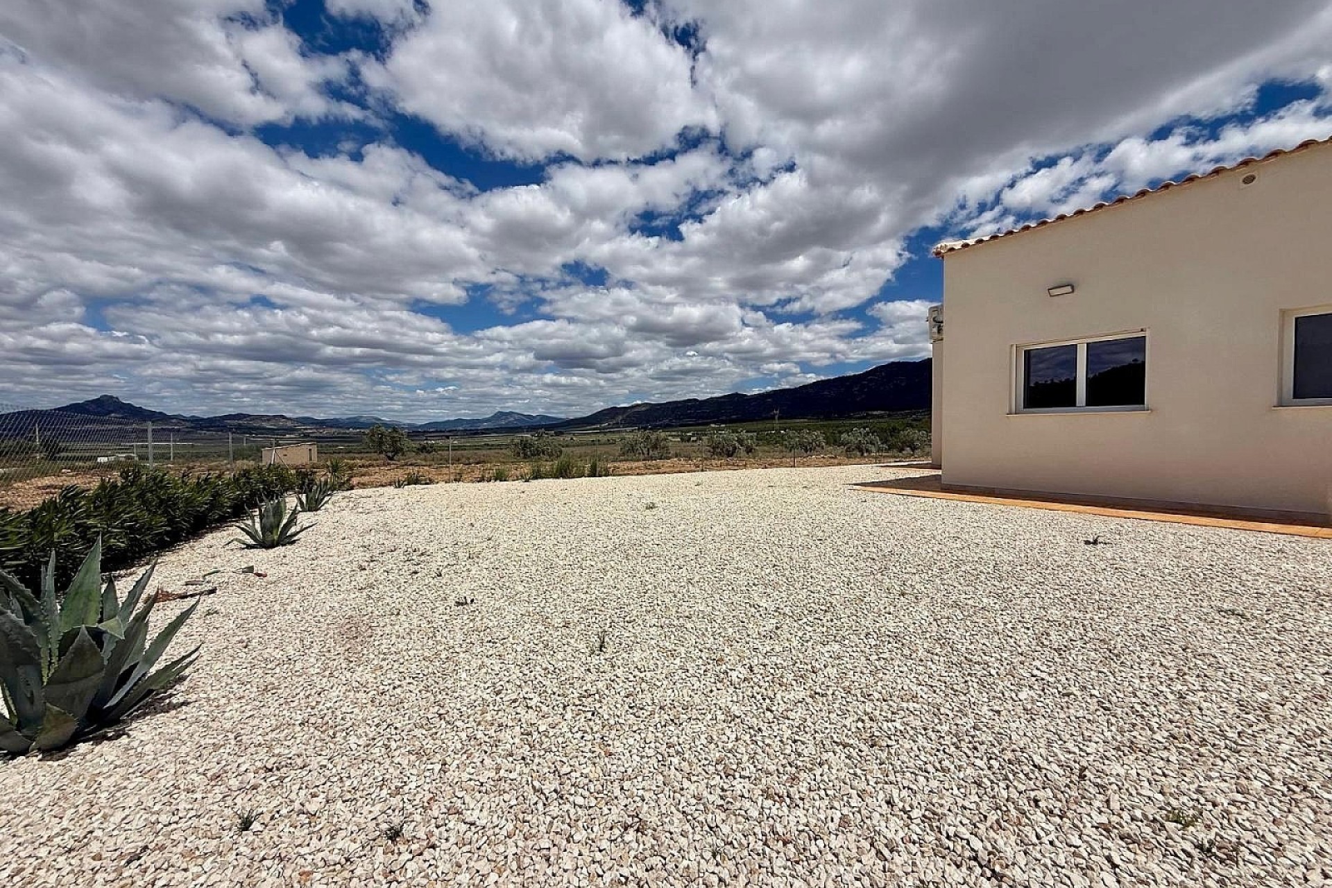 Resale - Villa - Salinas