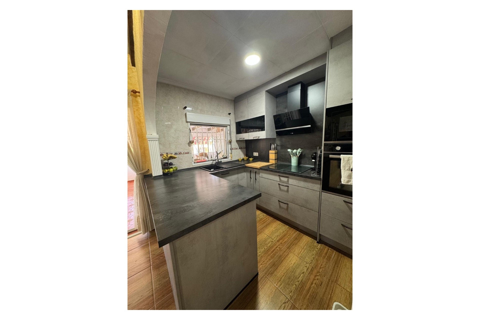 Resale - Villa - San Fulgencio - La Marina