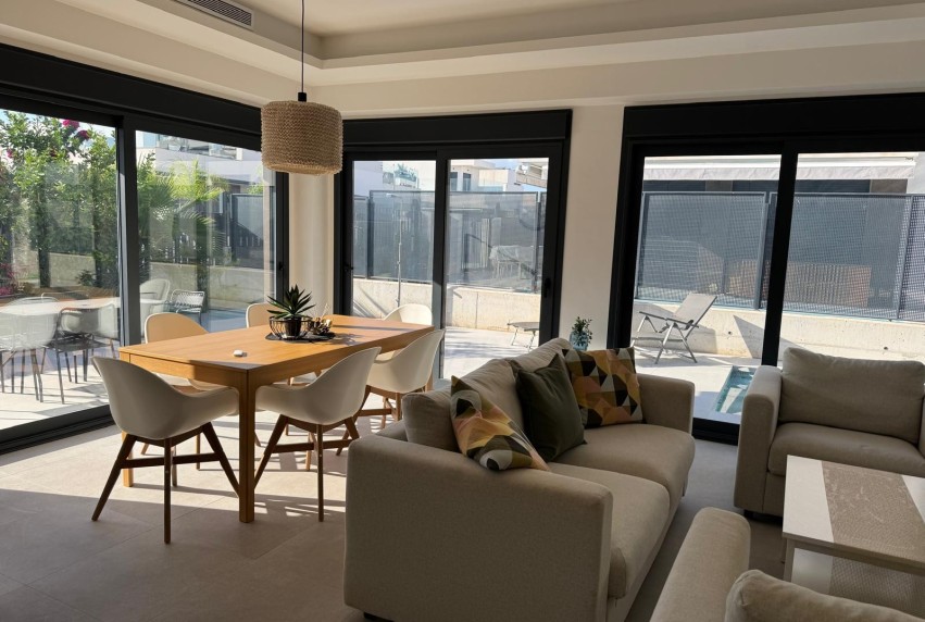 Resale - Villa - San Fulgencio