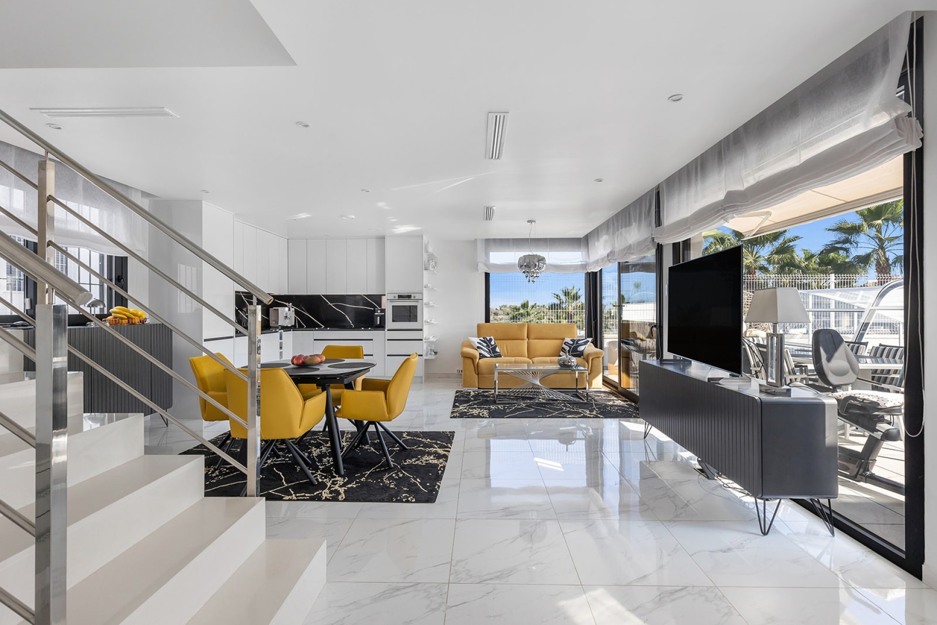 Resale - Villa - San Miguel de Salinas - Mirador De San Miguel