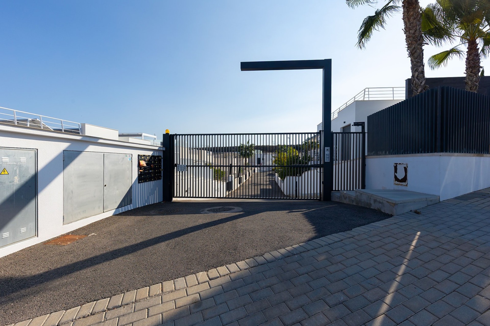 Resale - Villa - San Miguel de Salinas - Mirador De San Miguel