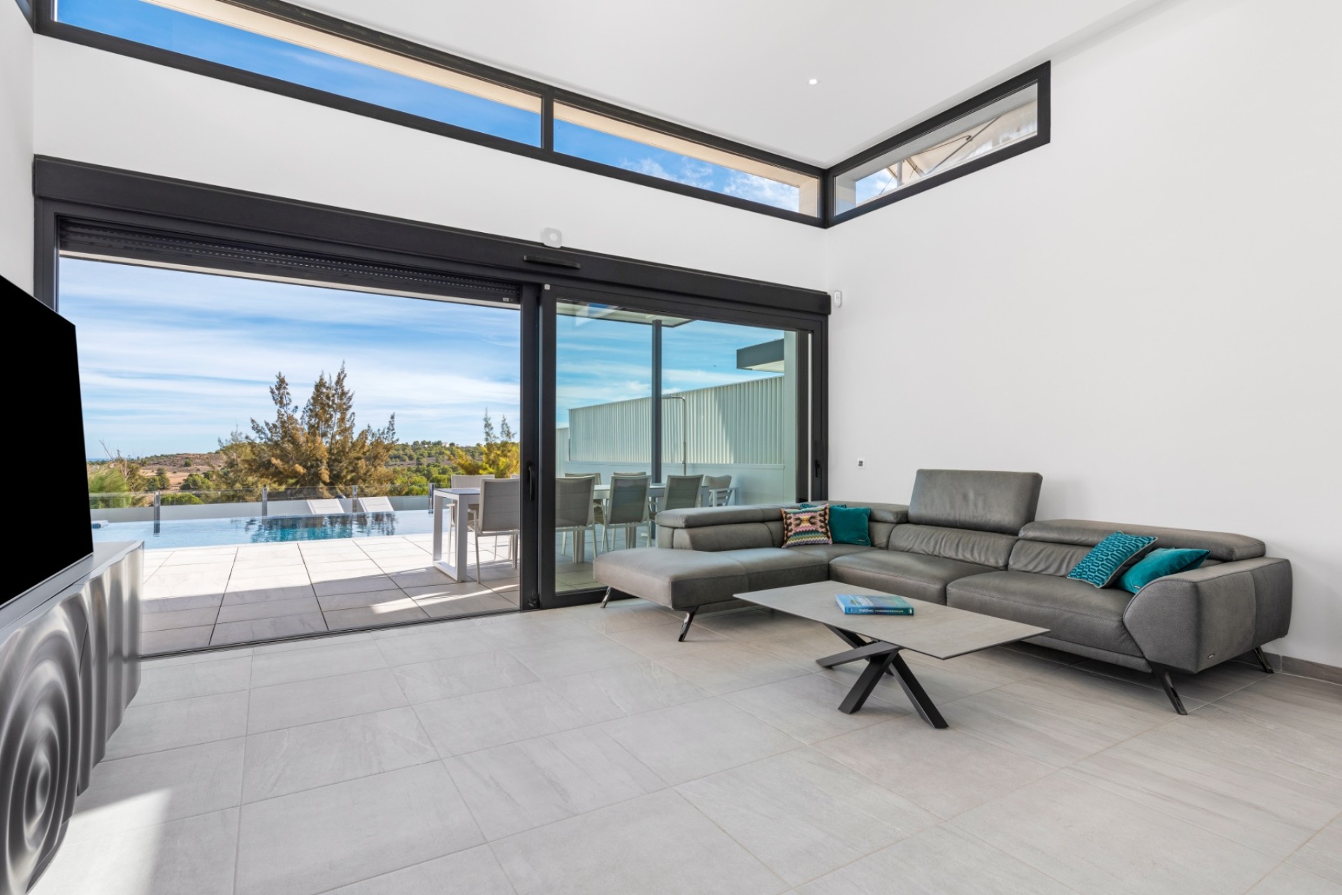 Resale - Villa - San Miguel de Salinas - Mirador De San Miguel