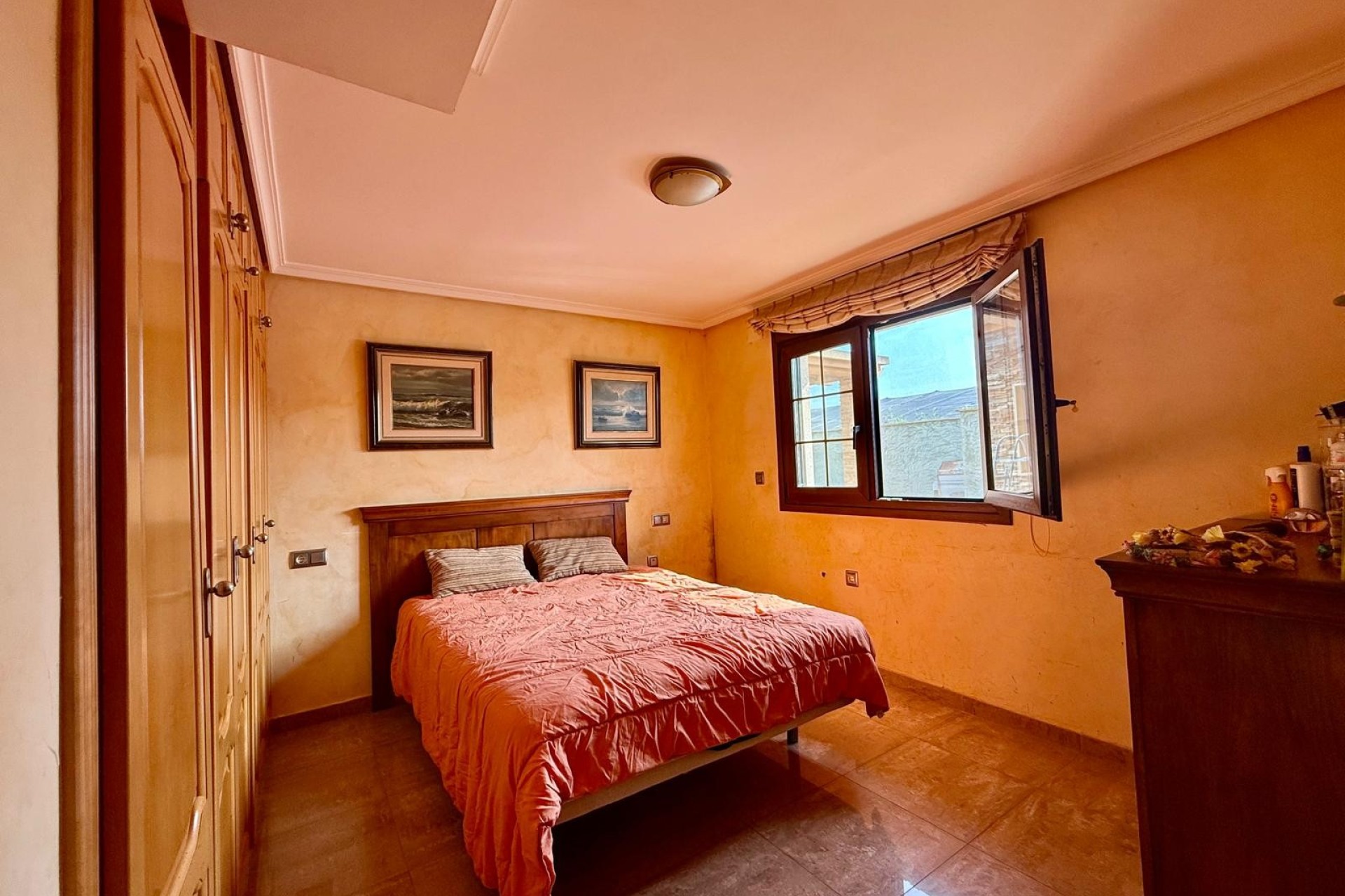 Resale - Villa - San Miguel de Salinas