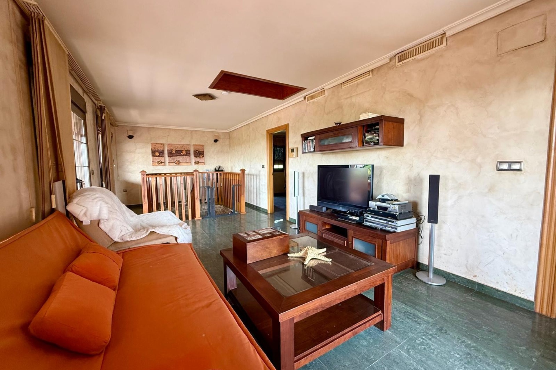 Resale - Villa - San Miguel de Salinas