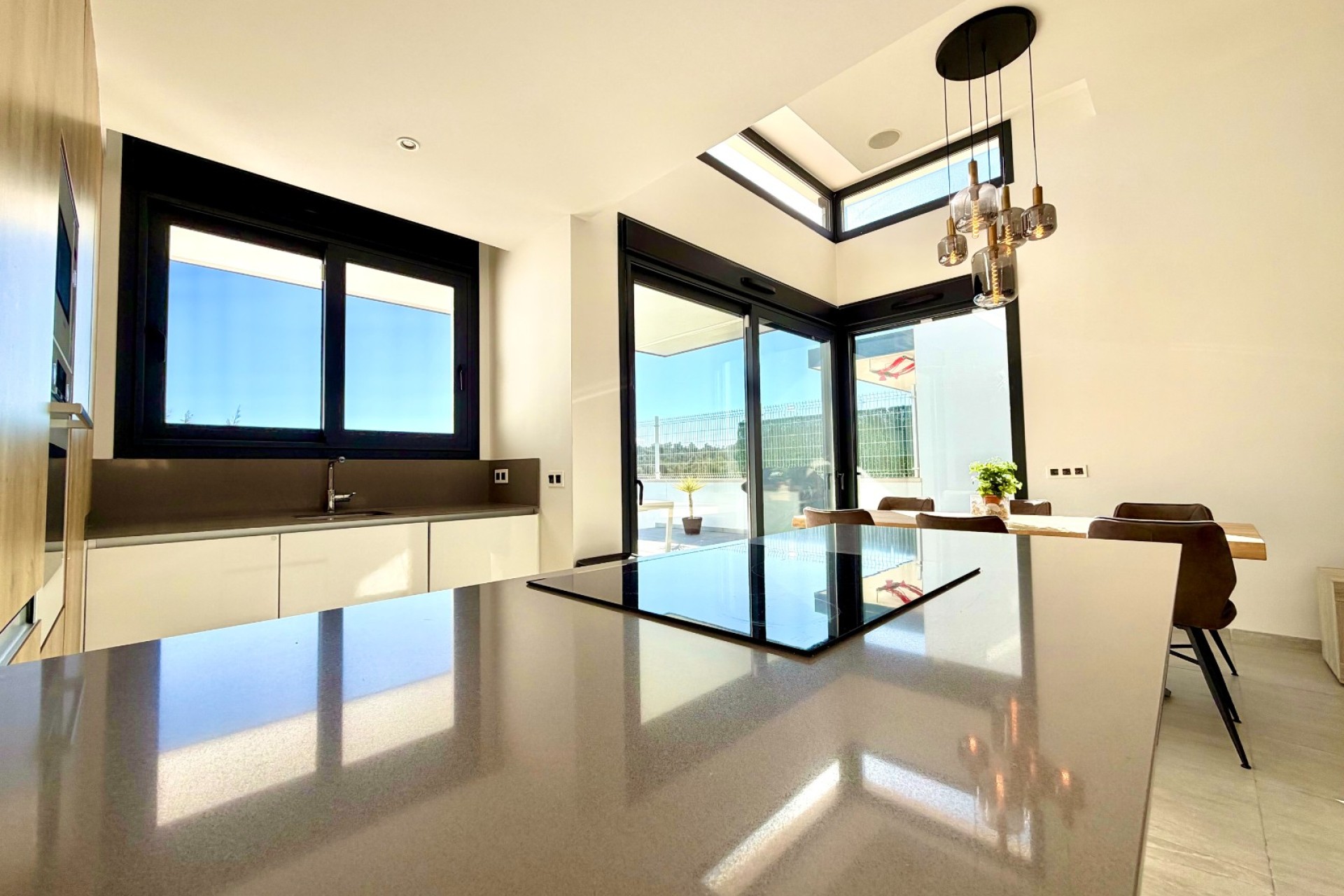 Resale - Villa - San Miguel de Salinas