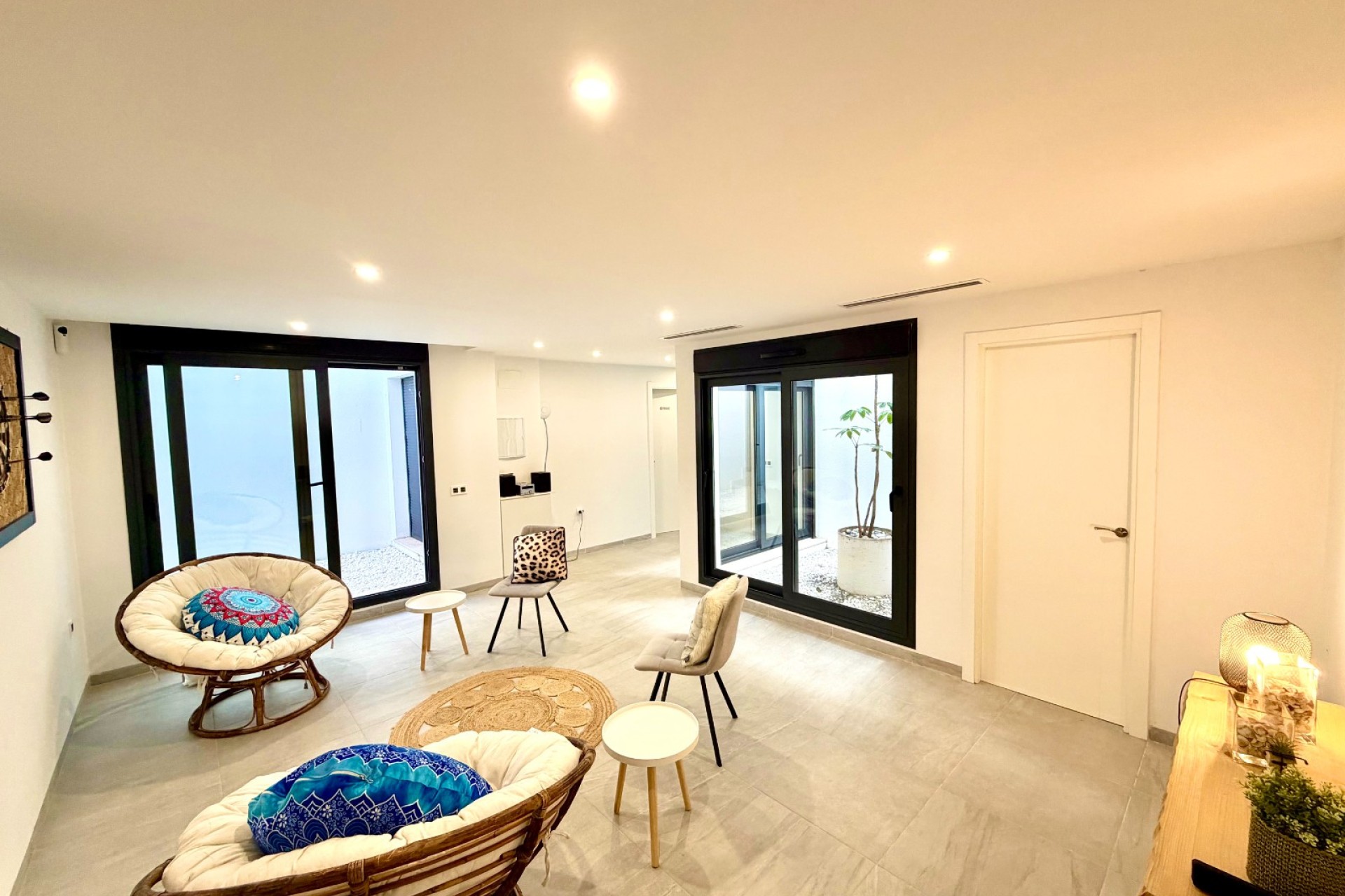 Resale - Villa - San Miguel de Salinas