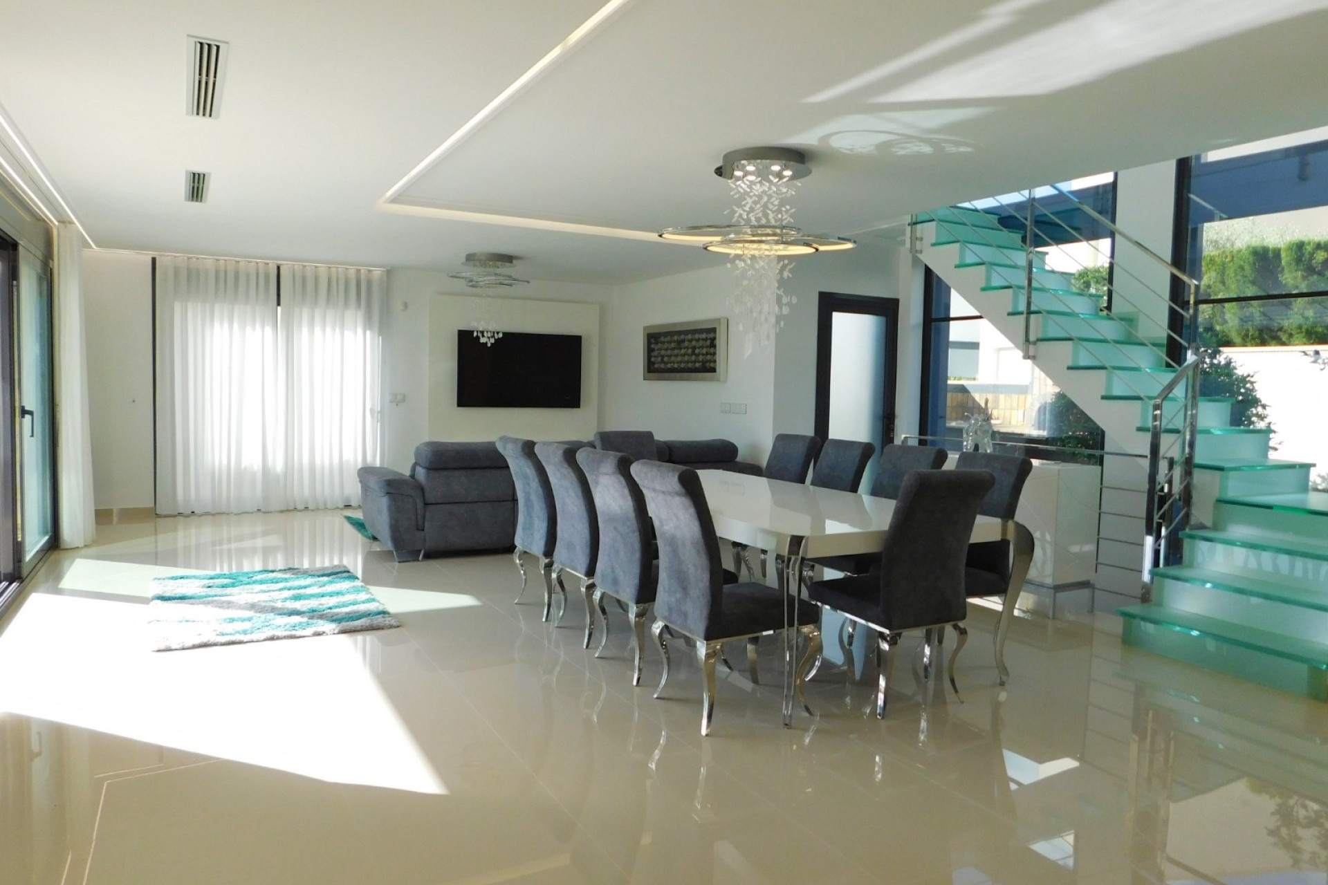 Resale - Villa - San Miguel de Salinas